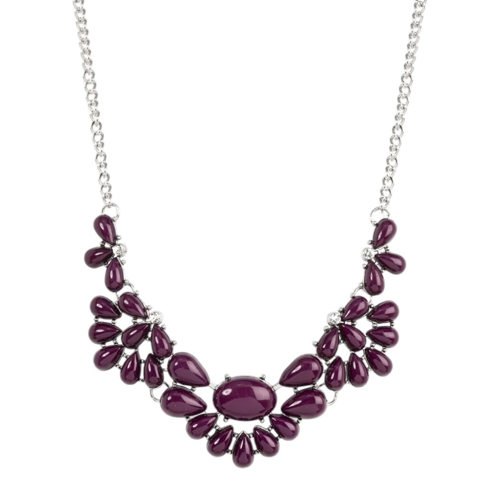 PAPARAZZI: Secret Gardenista Purple Necklace NWT